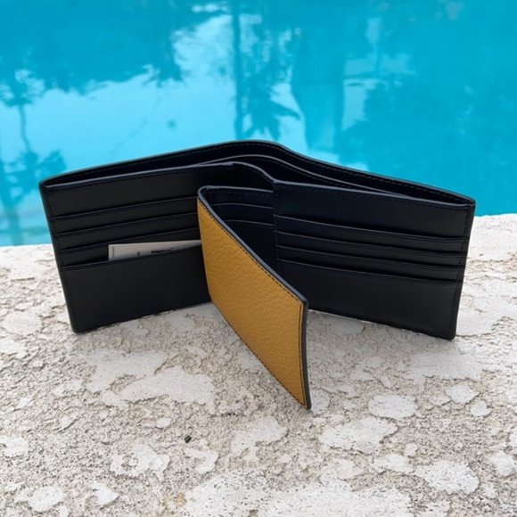 Michael Kors Men`s Cooper Pebbled Leather Billfold Wallet With Passcase - Picture 5 of 16